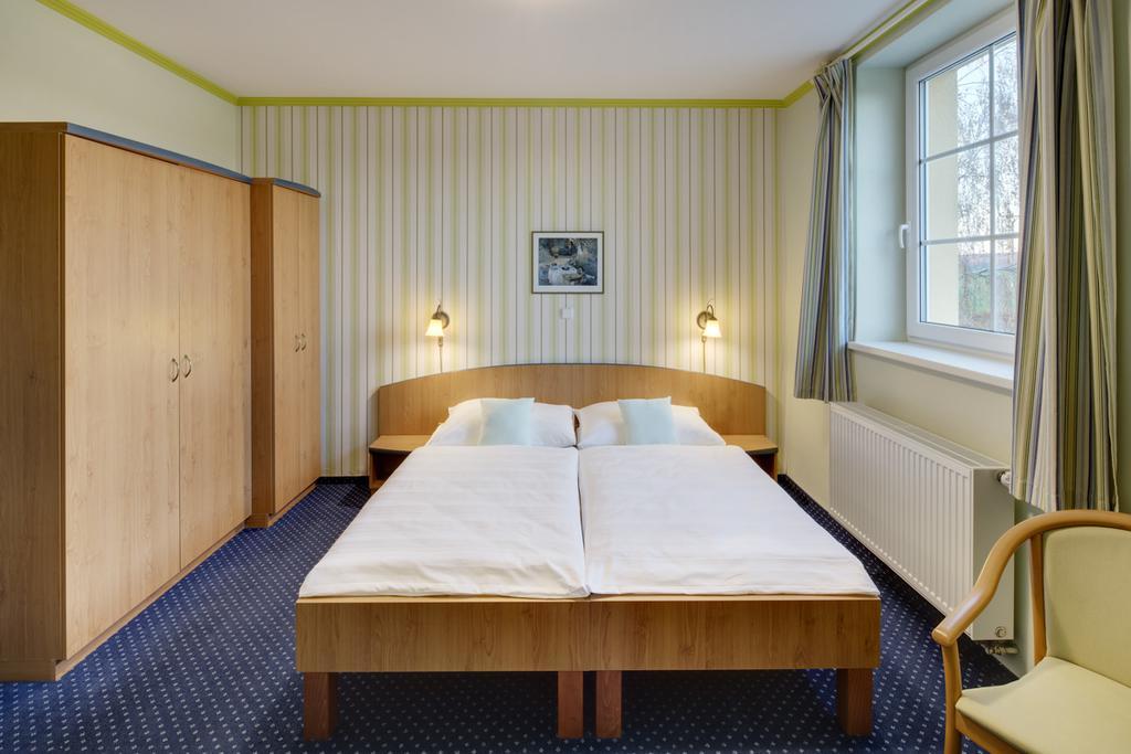 Hotel Kolonie Krivoklat Luaran gambar