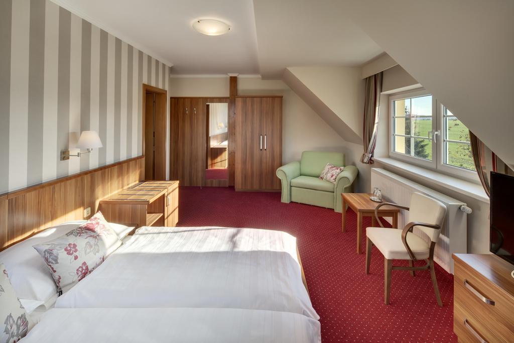 Hotel Kolonie Krivoklat Bilik gambar